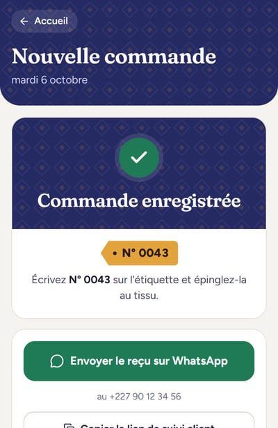 Commande enregistrée avec son numéro d'étiquette et le bouton Envoyer le reçu sur WhatsApp